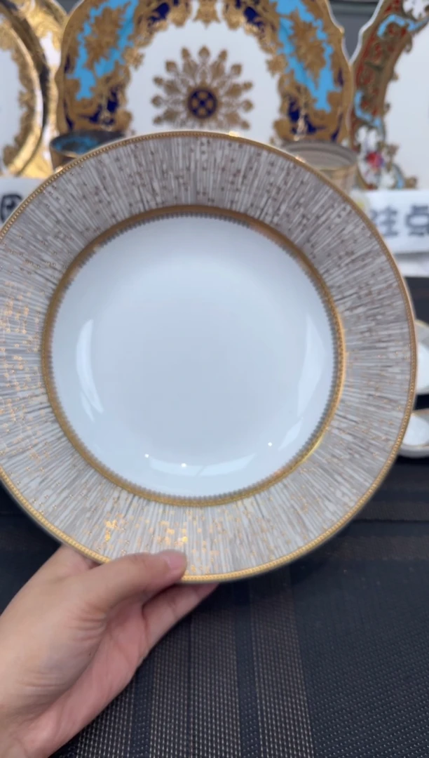 瓷片9英寸草帽盘 正品