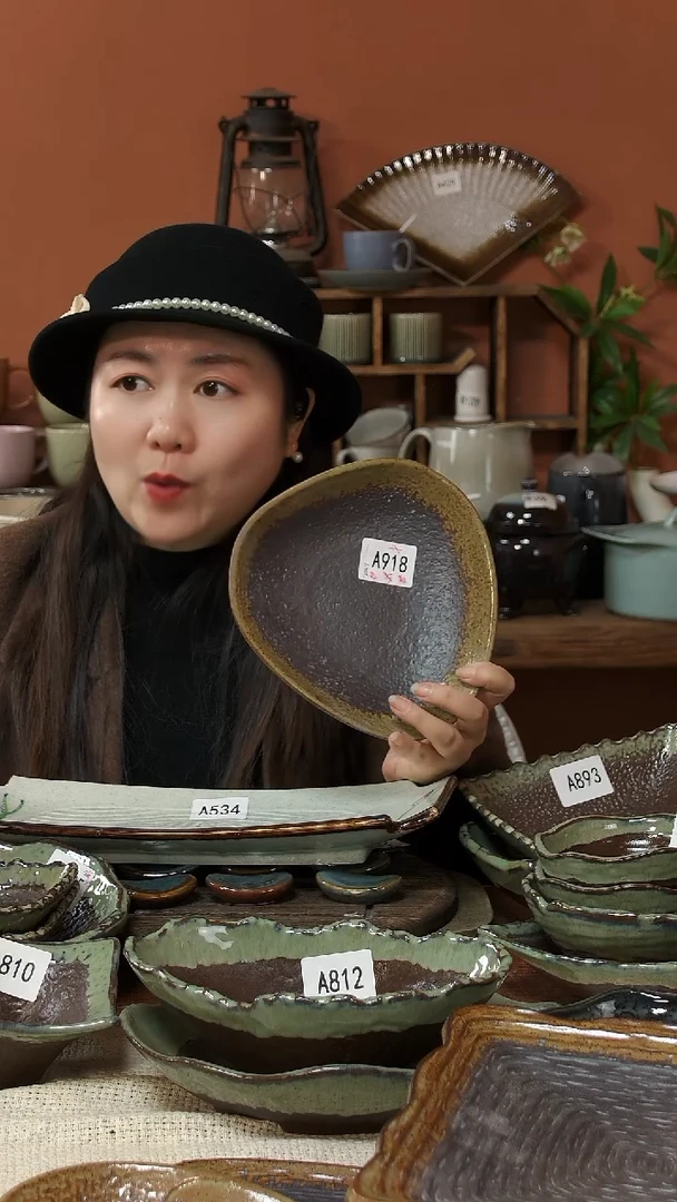 陶瓷A918 一只三角碗复古粗陶金属釉20*5.5微瑕