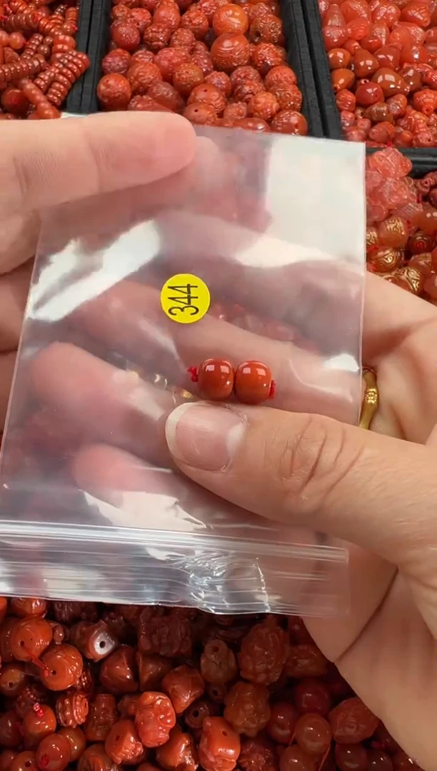 【闪购商品】南红玛瑙颈饰未镶嵌1