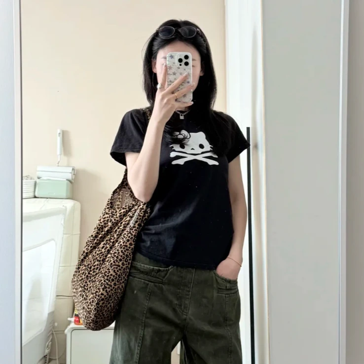 圆领BM风修身T恤女夏季卡通设计感印花显瘦百搭黑色休闲韩版短袖