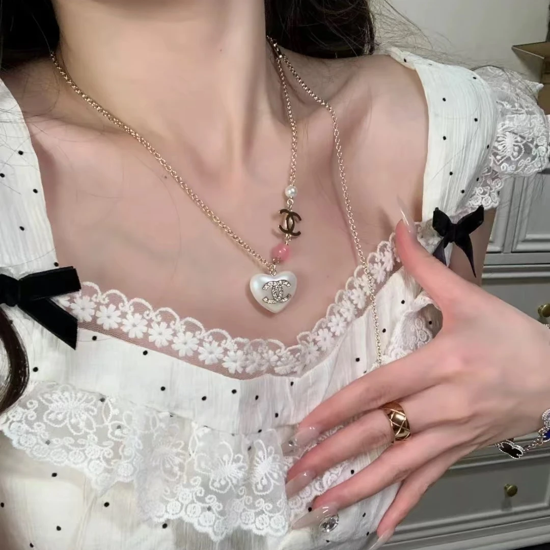 POLOVE CC 珍珠爱心吊饰 标志双C字母Logo 项链