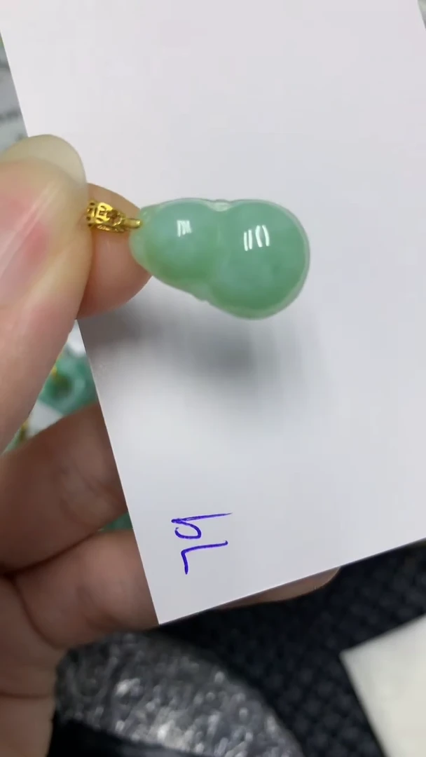颈饰未镶嵌翡翠缅甸A货翡翠