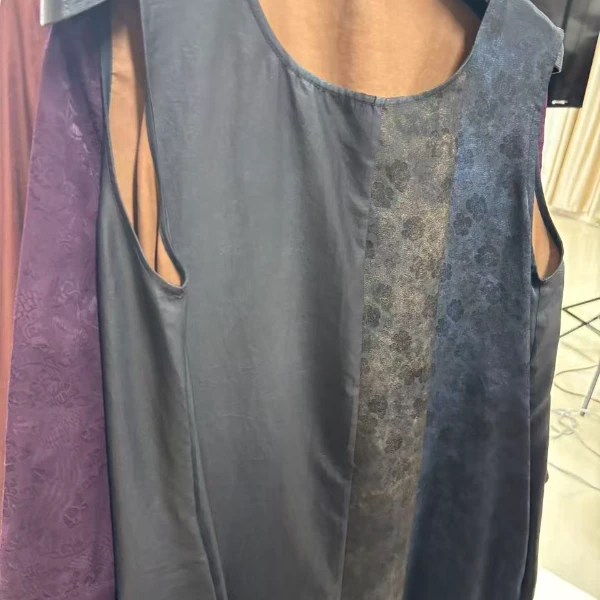 陌妆品牌孤品连衣裙529351