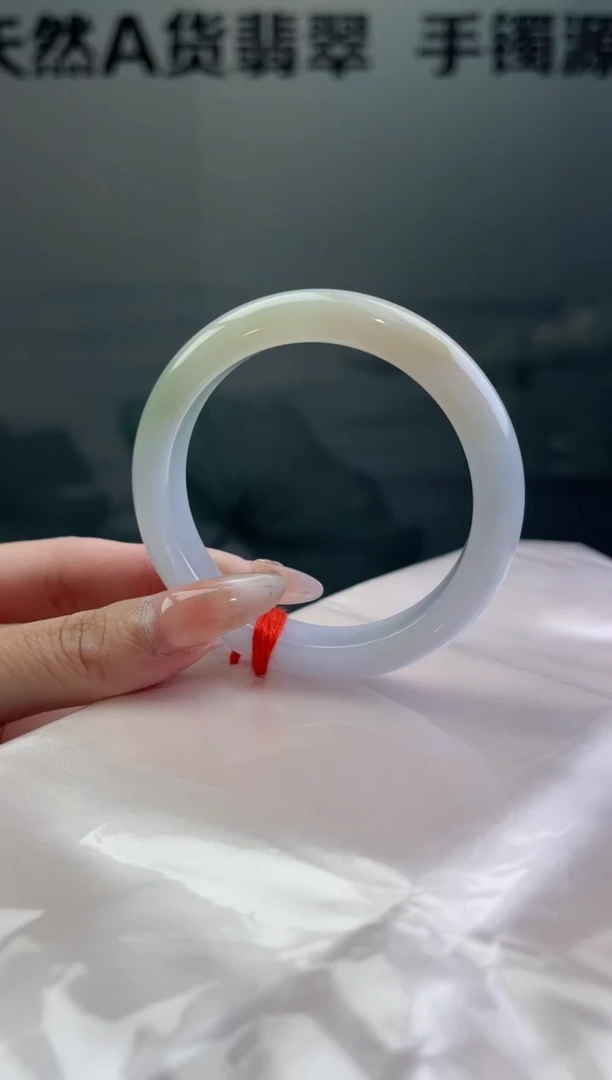 翡翠手镯未镶嵌翡翠手镯1