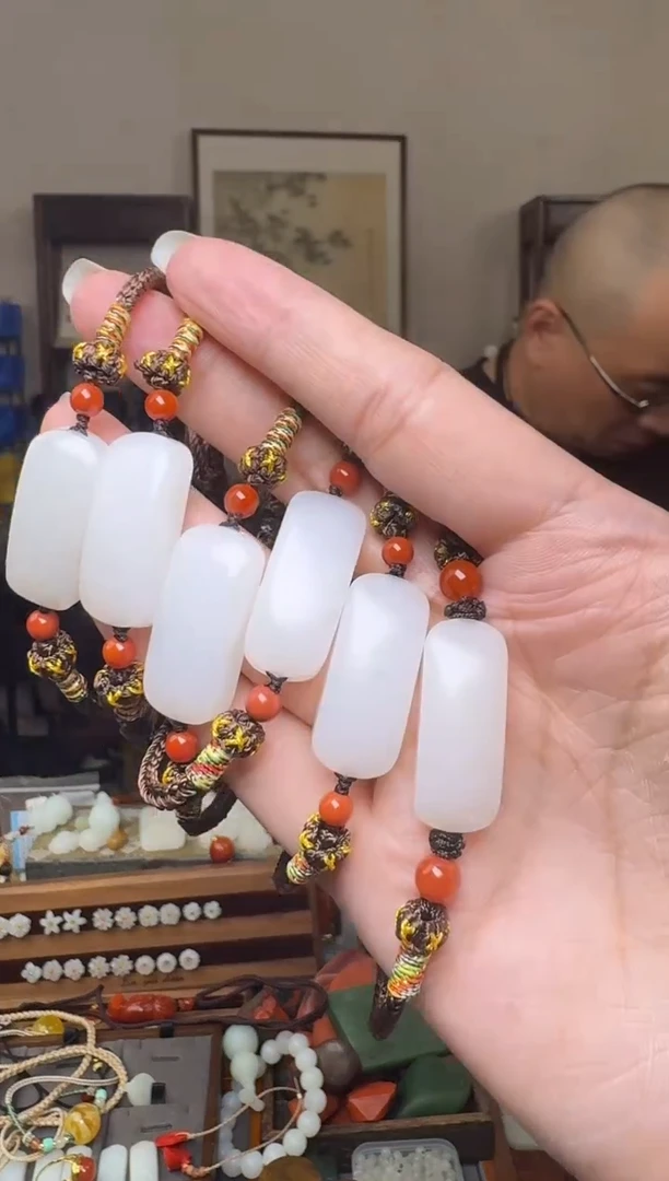 和田玉未镶嵌挂件2377-多样性发其一