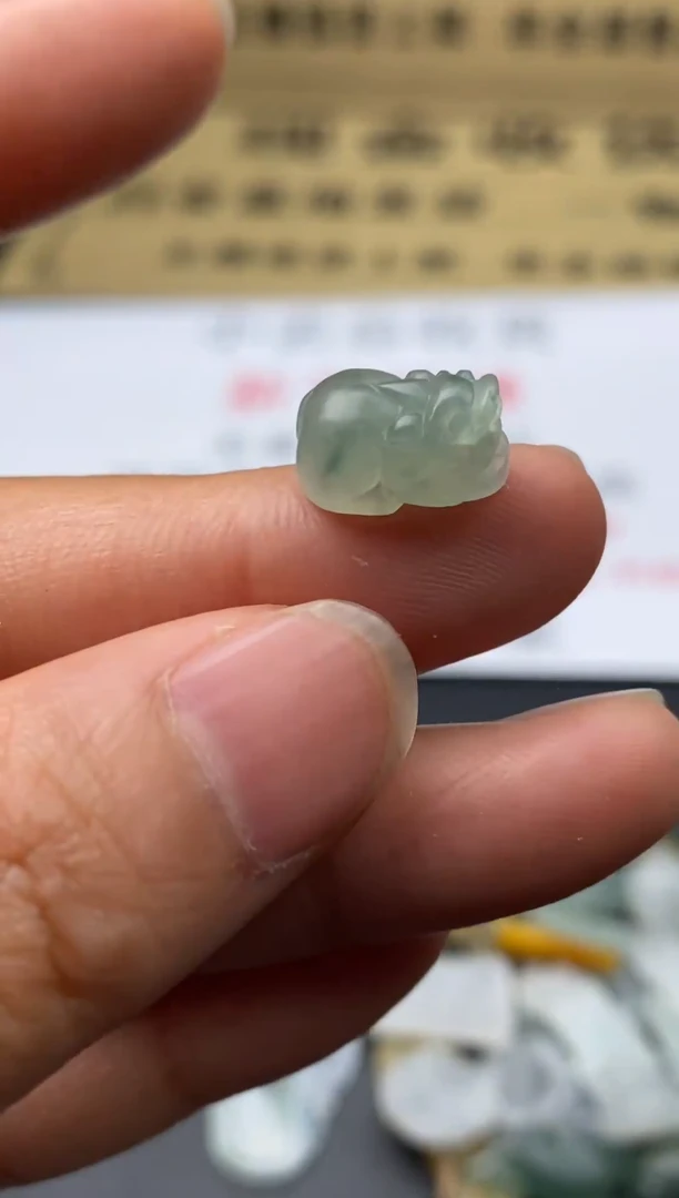 定制翡翠未镶嵌翡翠毛货~