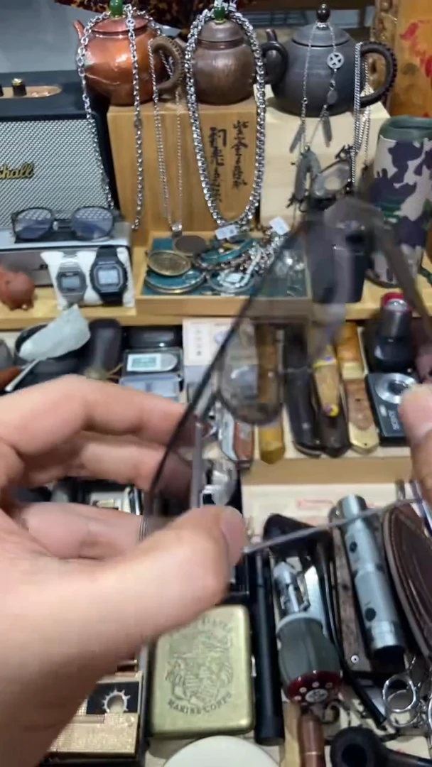 瓷片闪购商品  如图所示