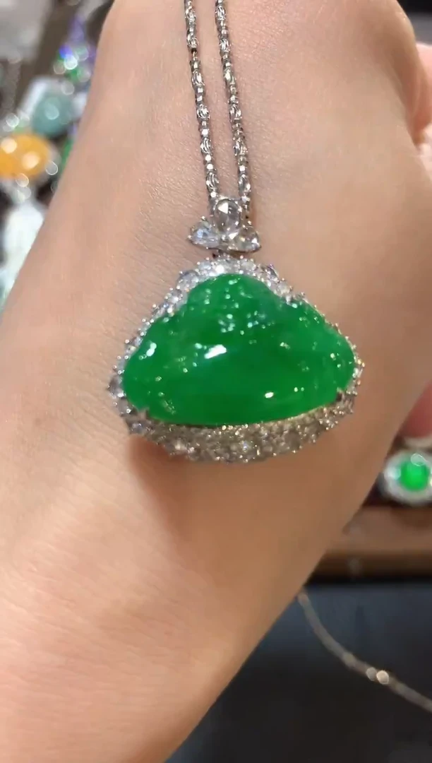 吊坠(不含链)18K金镶嵌翡翠m50