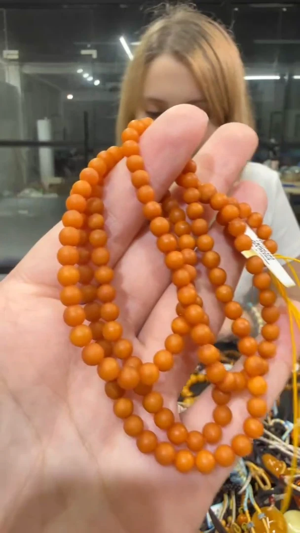 琥珀颈饰未镶嵌假一罚三