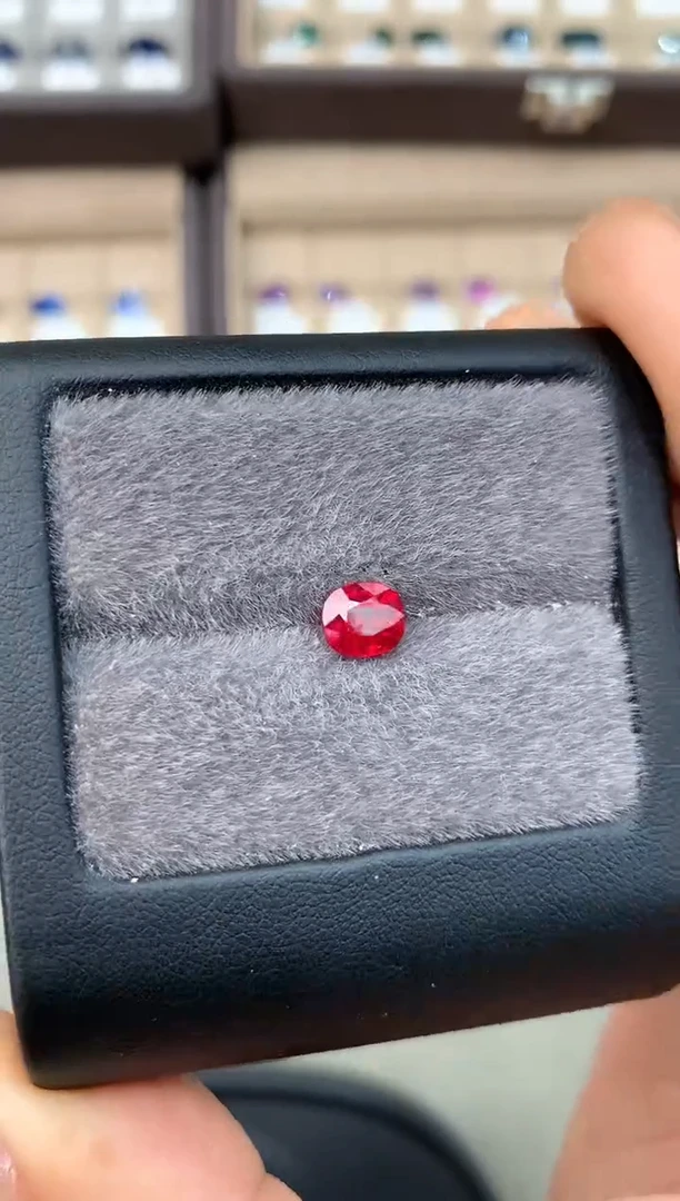 【闪购商品】定制红宝石裸石未镶嵌1.56ct 缅甸老烧鸽血红