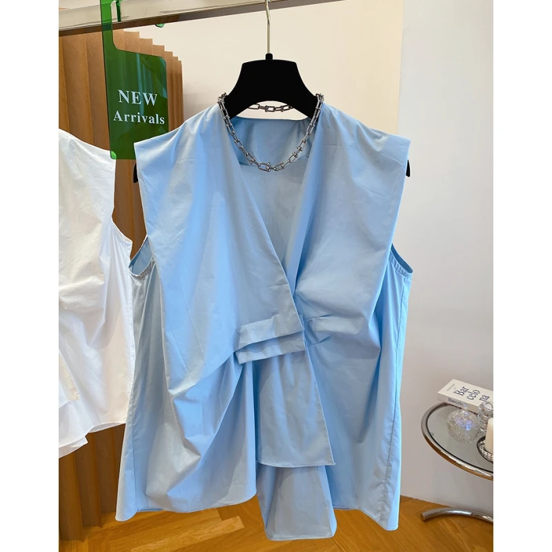 00573欧货设计感小众蓝色V领衬衫女新款夏季宽松别致独特无袖上衣