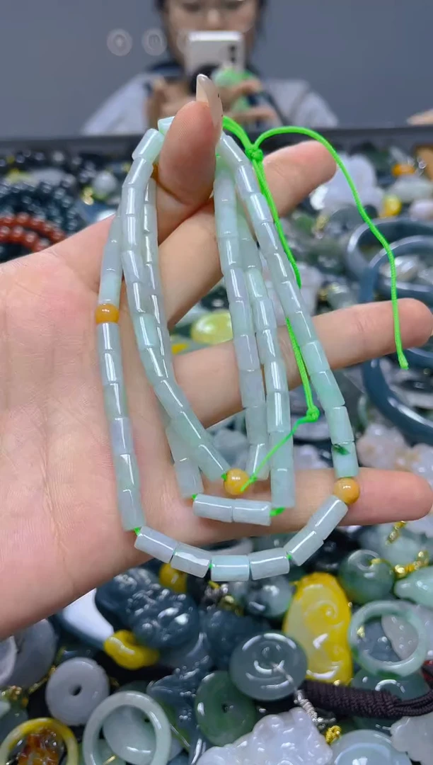 颈饰未镶嵌翡翠4MM/ N /翡翠A货，一件也是批发价