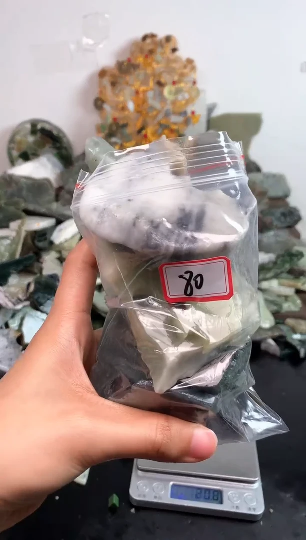 未镶嵌和田玉摆件80