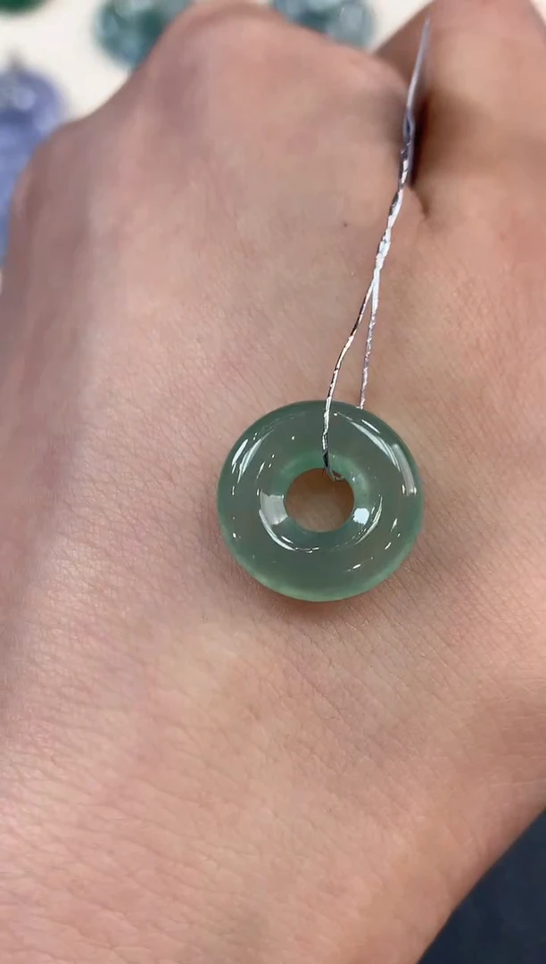 【闪购商品】翡翠吊坠(不含链)未镶嵌 B5