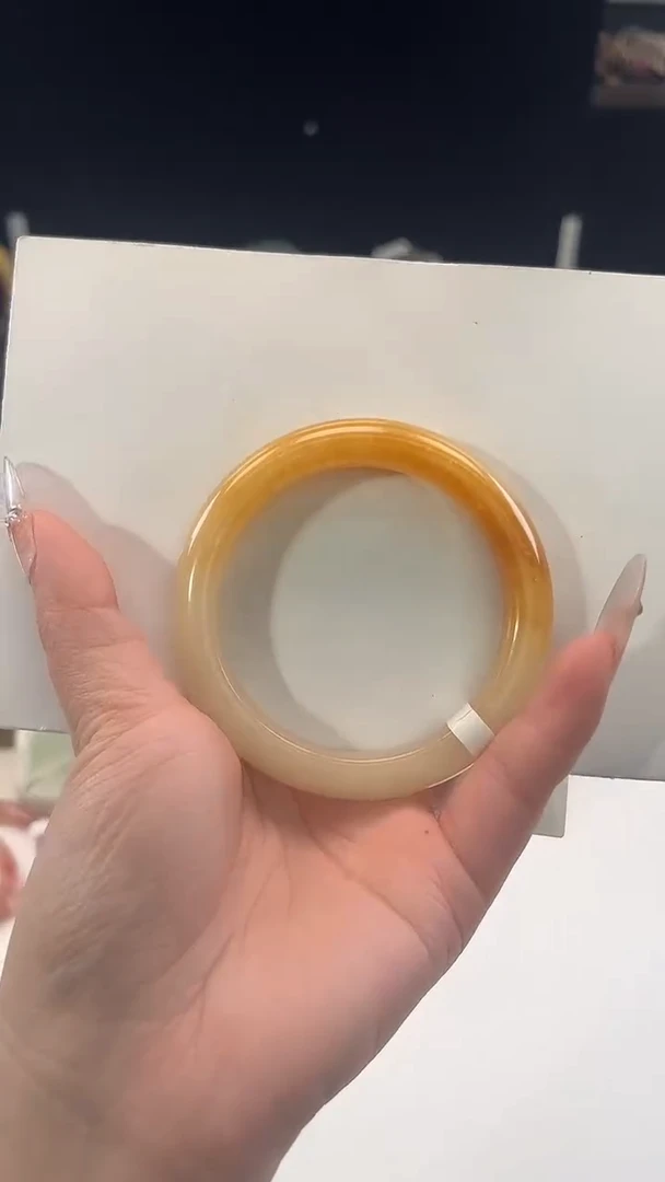 未镶嵌石英质玉（黄龙玉）手镯58圈口013