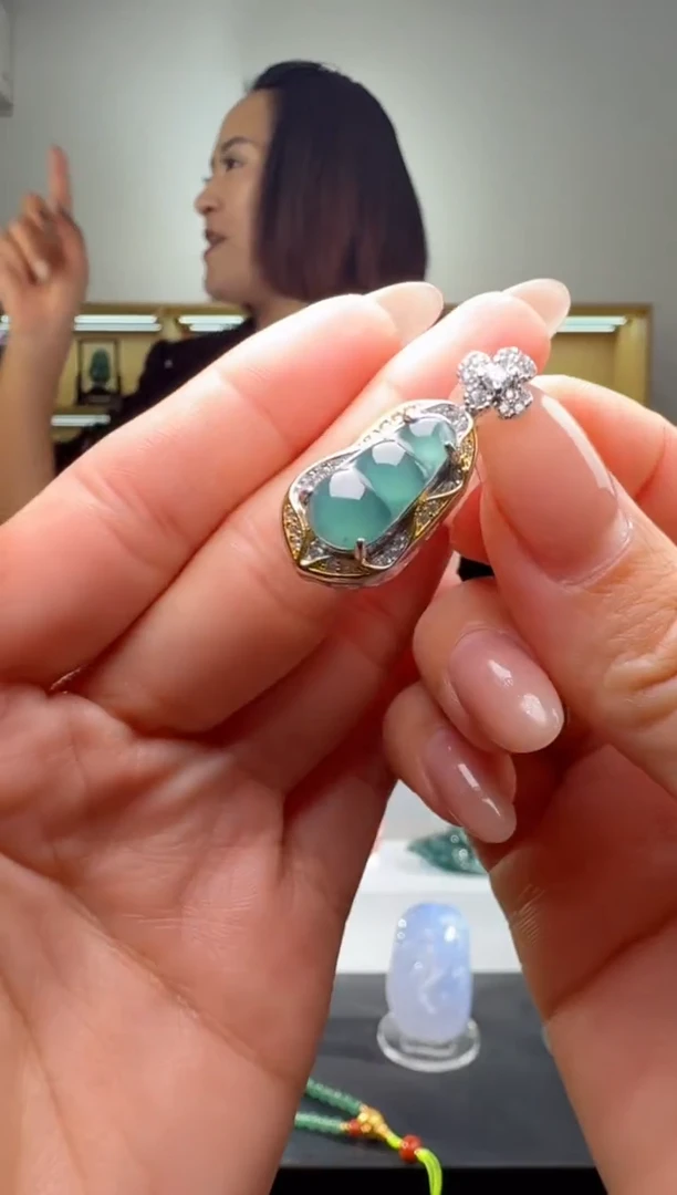 吊坠(不含链)未镶嵌翡翠豆子（多样性发其一）