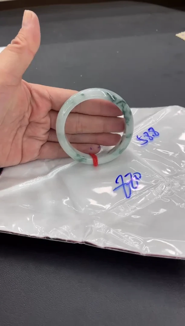 未镶嵌手镯翡翠翡翠手镯