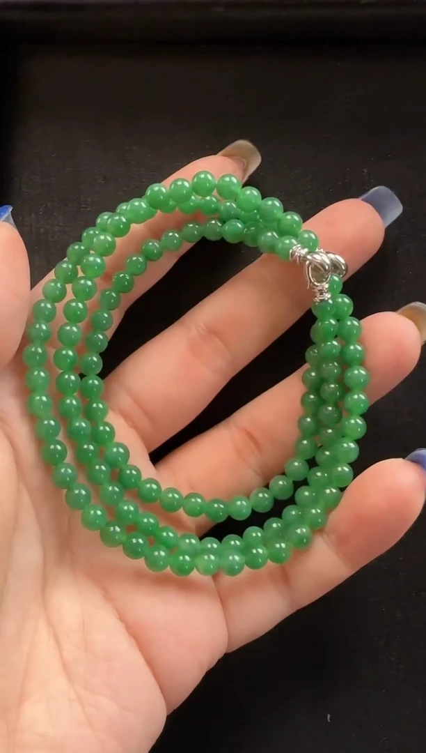 颈饰18K金镶嵌翡翠128玉珠一条