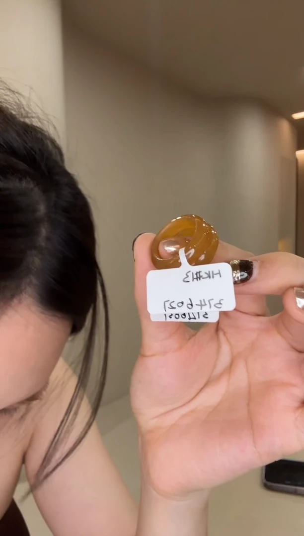 未镶嵌戒指和田玉13码芬达糖多样性发其一