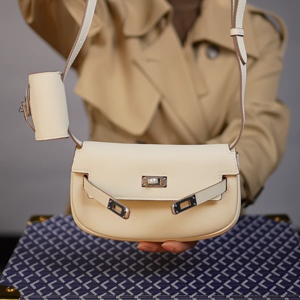 【Molly定制】原创设计头层牛皮白色SW皮银扣字母女包