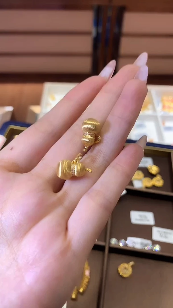 【闪购商品】18K金吊坠(不含链)葫芦多样性发一