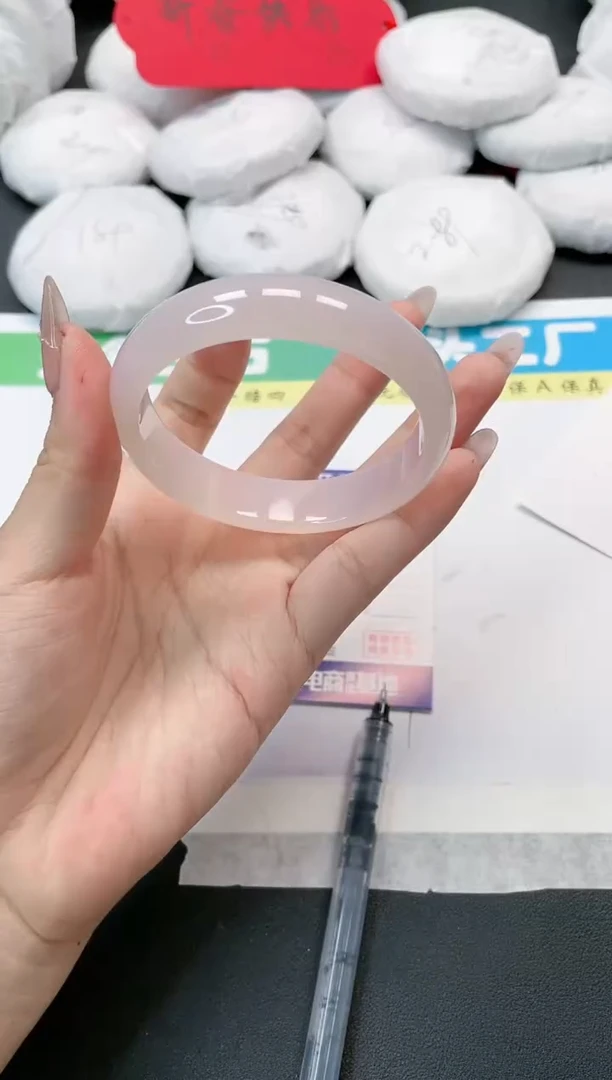 【闪购商品】石英质玉手镯未镶嵌232-60