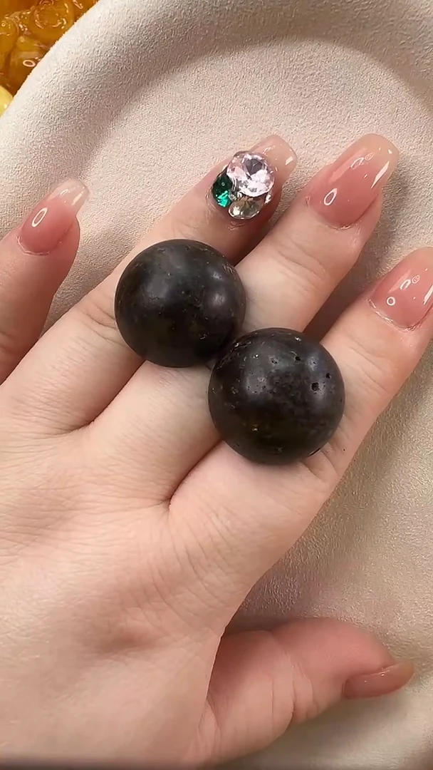 琥珀颈饰未镶嵌耳环