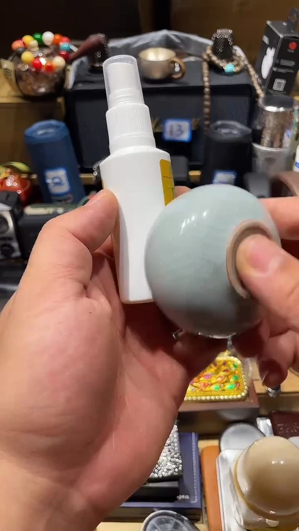 瓷片闪购商品 如图所示