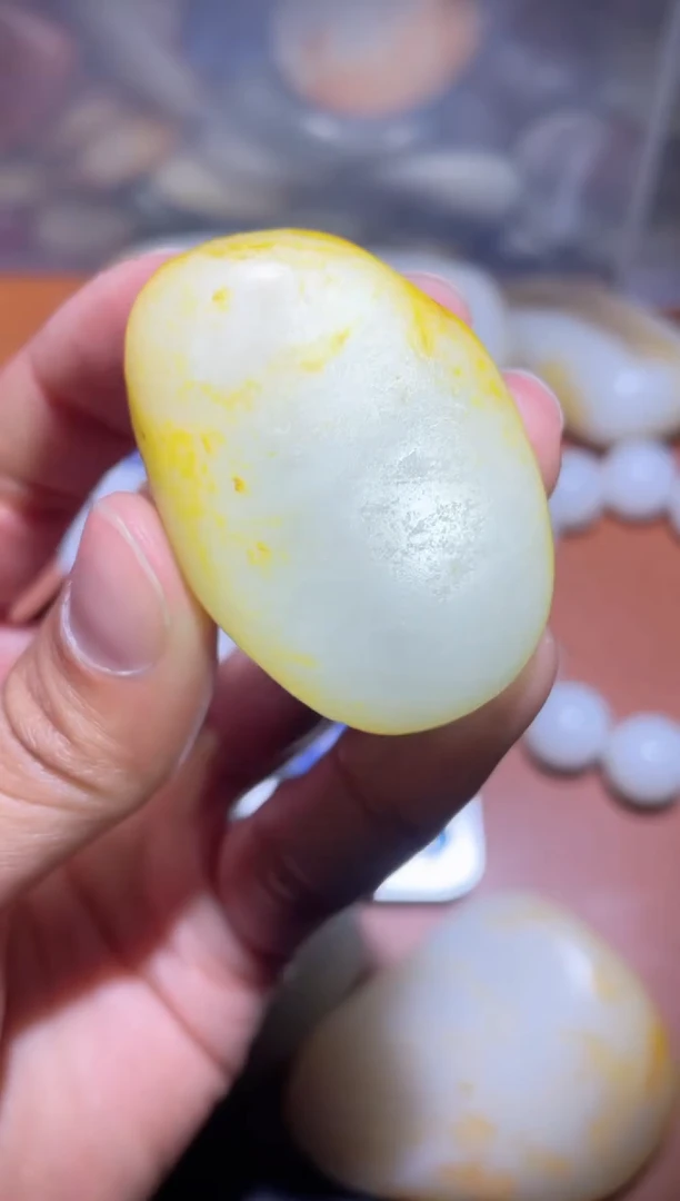 颈饰未镶嵌和田玉二**风1