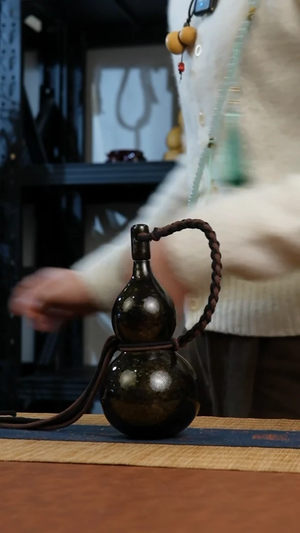 209号 天然热水酒葫芦 一物一拍（有瑕介意勿拍）