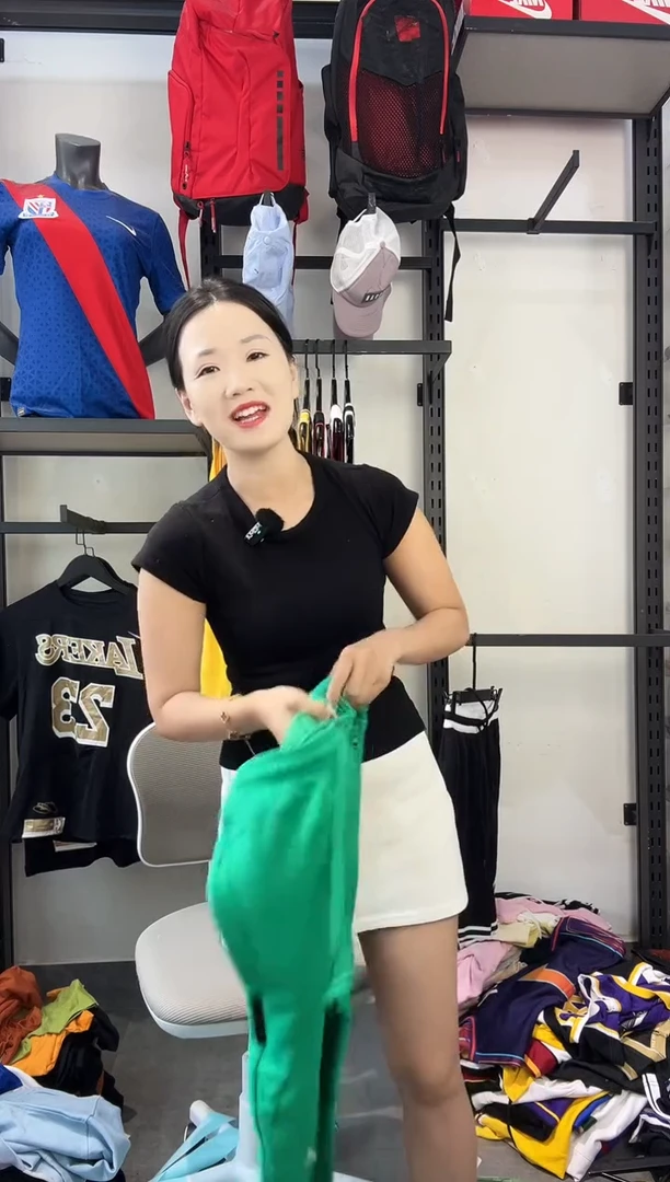 655    ·编码 耐克卫衣服饰过款为准 尺码·L
