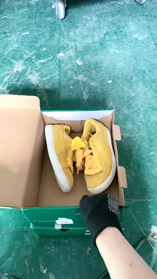 彪马时尚休闲运动鞋35.5M  Y96