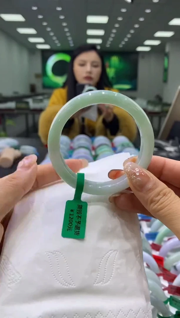 未镶嵌手镯翡翠00002362