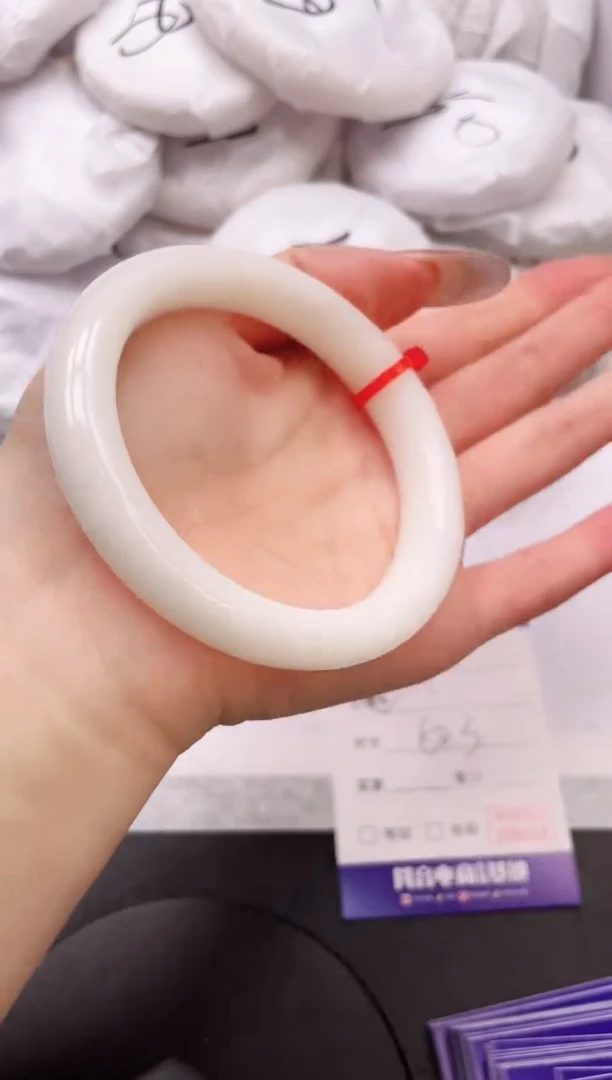 【闪购商品】和田玉手镯未镶嵌6K271-60