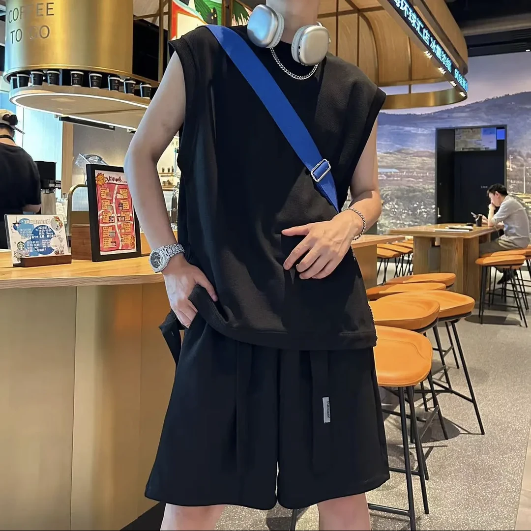 夏季华夫格设计感纯色舒适透气休闲运动简约男士无袖上衣短裤套装