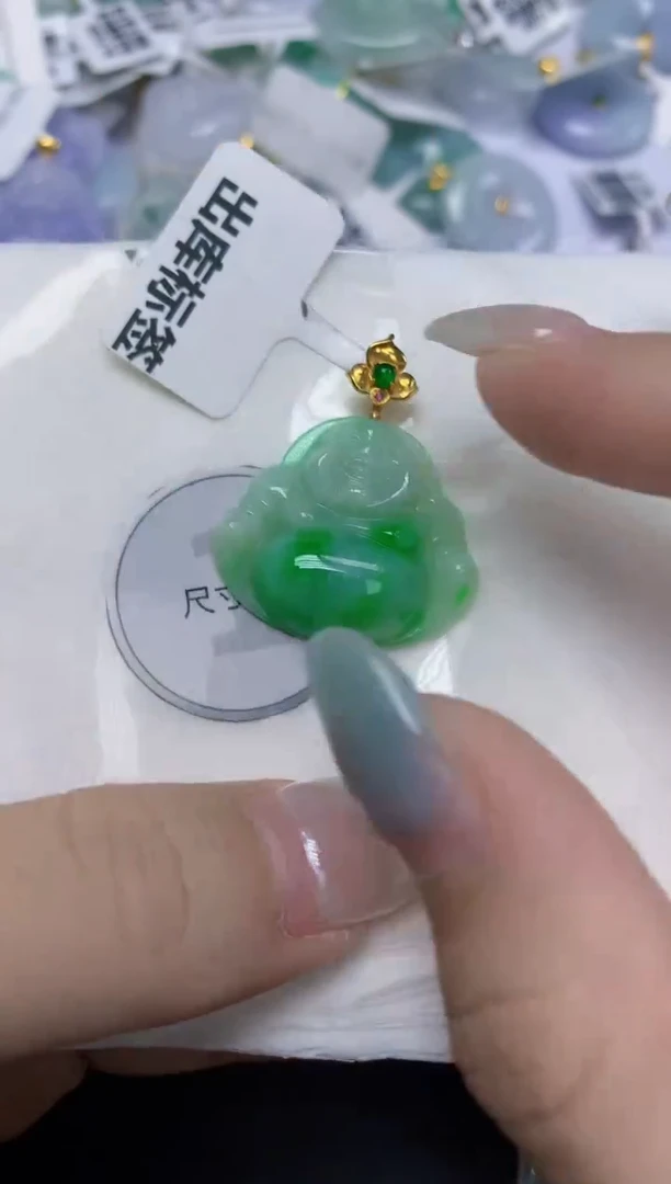 翡翠18K金镶嵌颈饰天然缅甸翡翠A货百元以上9元证书费自理