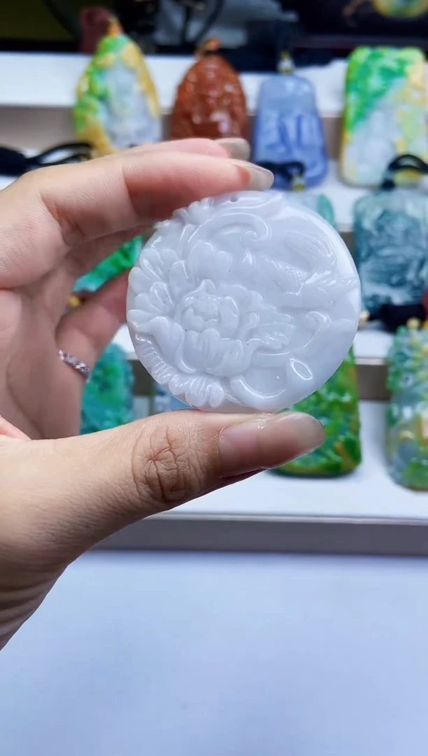 颈饰未镶嵌翡翠翡翠A货