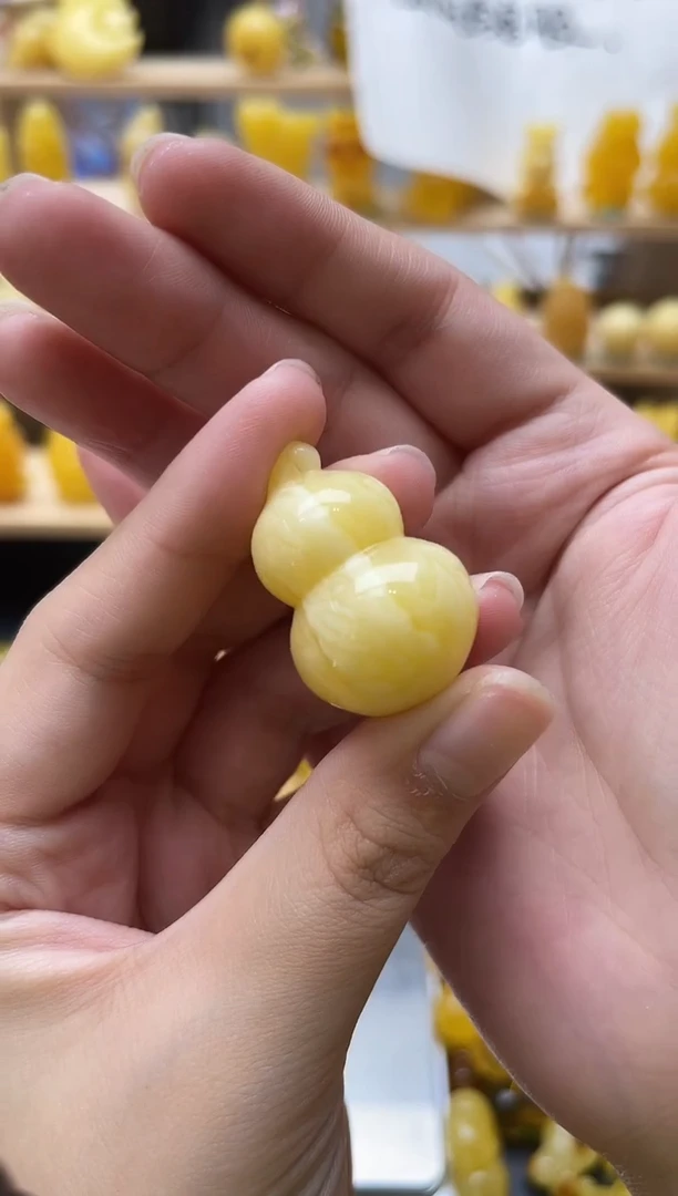 琥珀未镶嵌珠宝奇石131琥珀蜜蜡微瑕