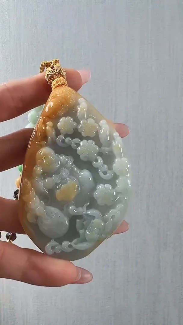 颈饰未镶嵌翡翠佛公