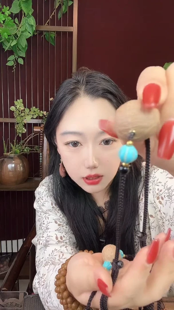珠串镶铜管龙涎香蜜韵单珠脖挂
