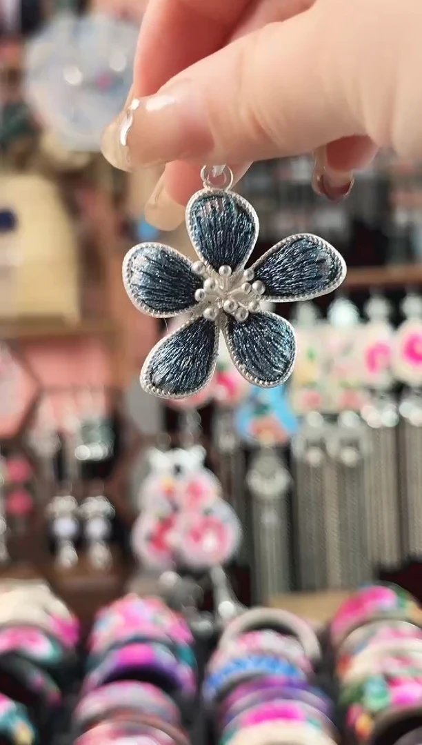 艺枝独绣手工饰品109