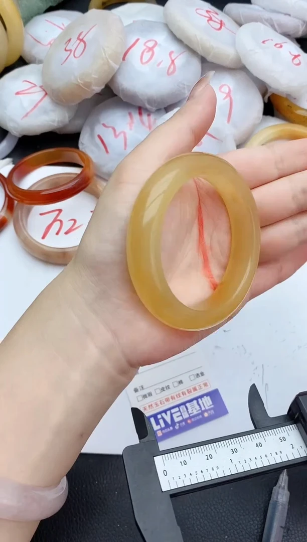 石英质玉手镯未镶嵌300+55/56