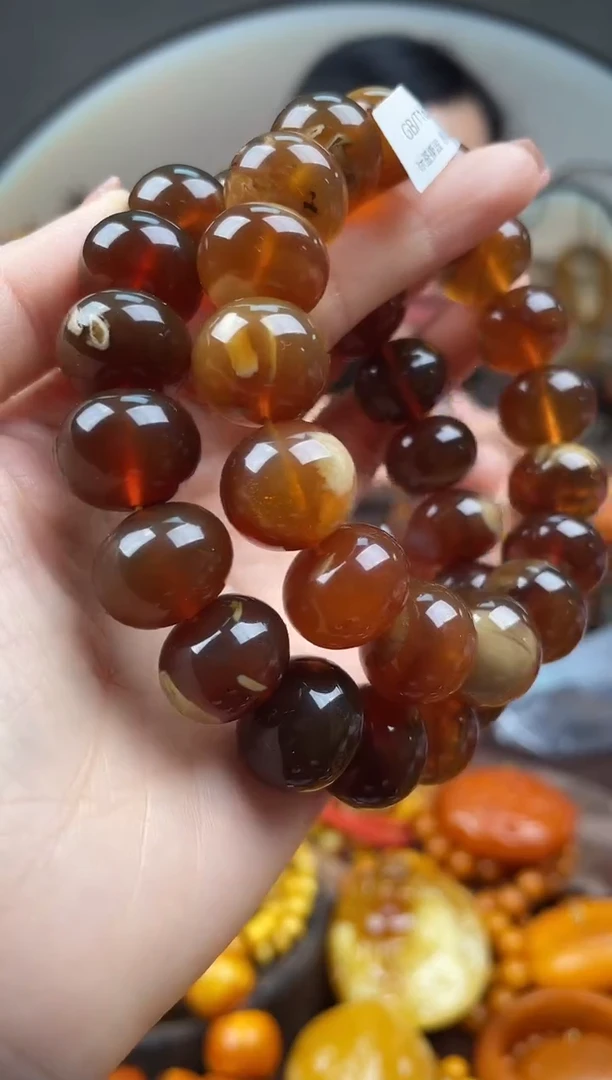 【闪购商品】琥珀裸石未镶嵌首饰 假1赔4 （多样性发货1件