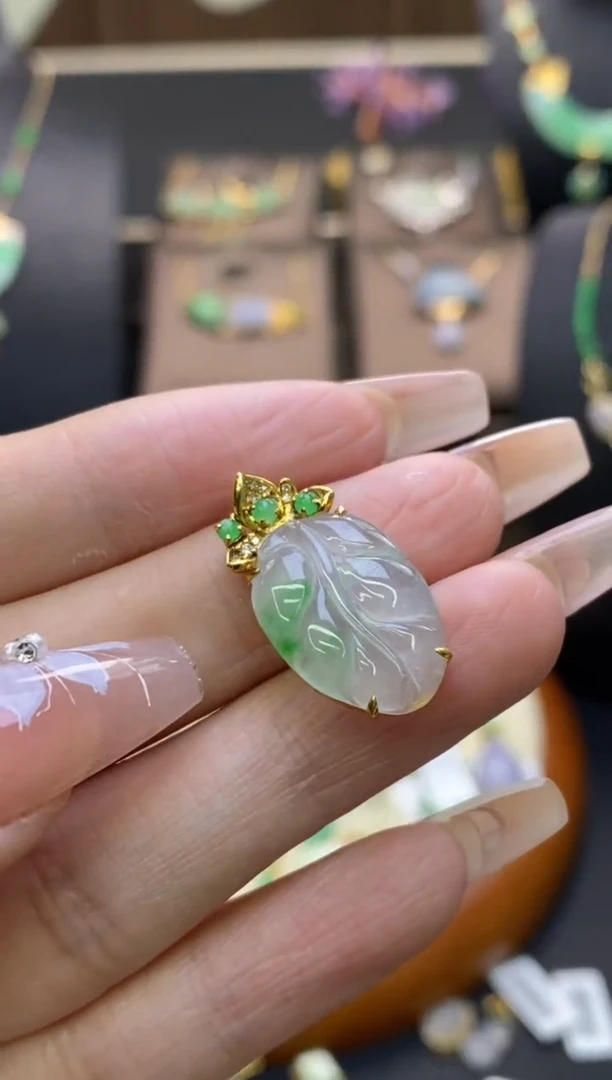 【闪购商品】翡翠颈饰18K金镶嵌净货12456