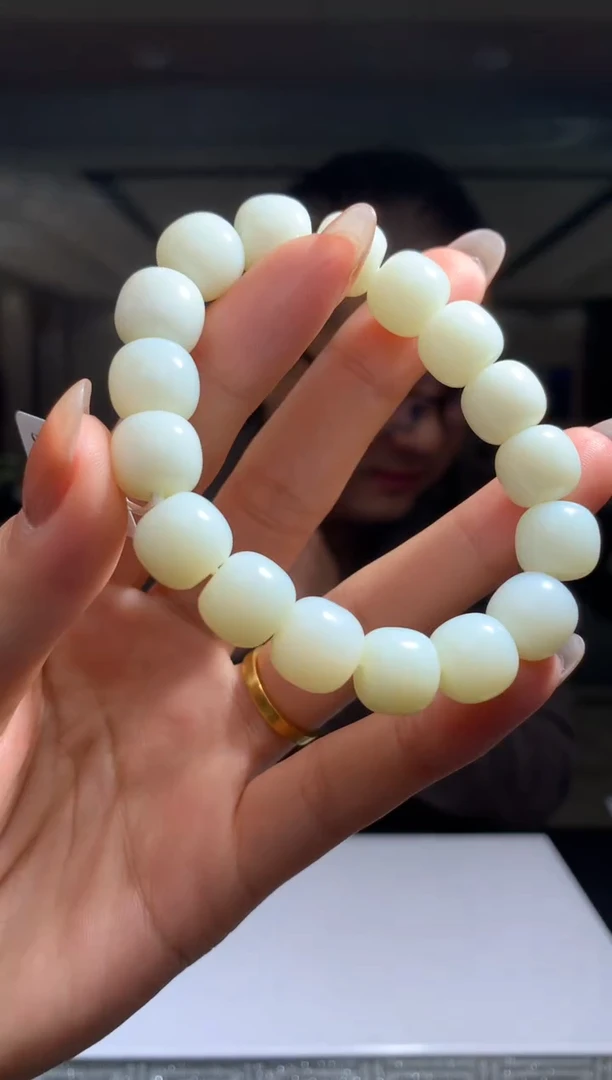 【闪购商品】定制和田玉Boss阳天然和田玉（拍一发一）