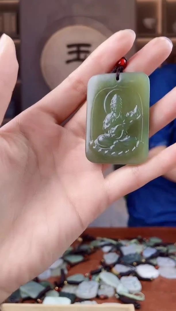 未镶嵌和田玉挂件拍一发一，多样性发货