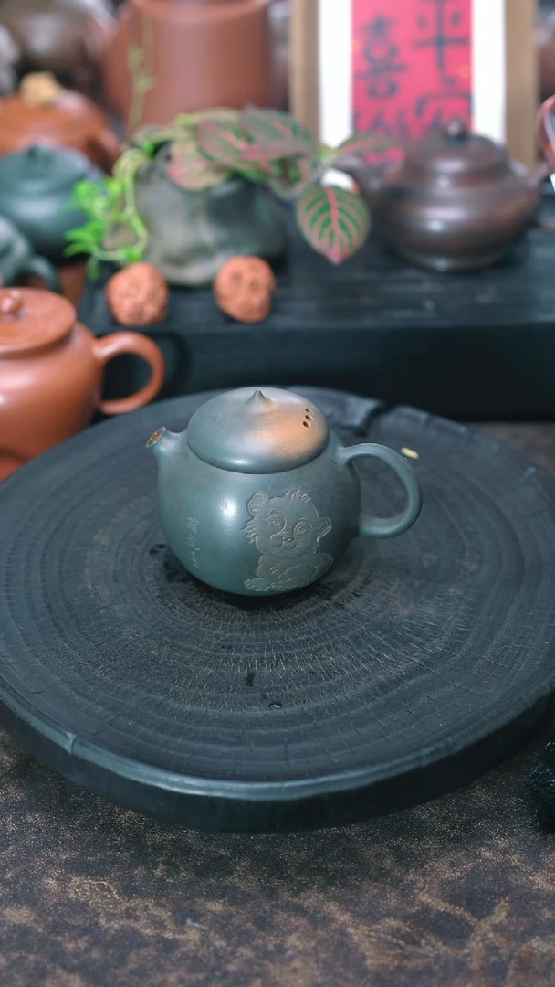 【闪购商品】嘟嘟嘴 小萌虎 东施壶 130CC