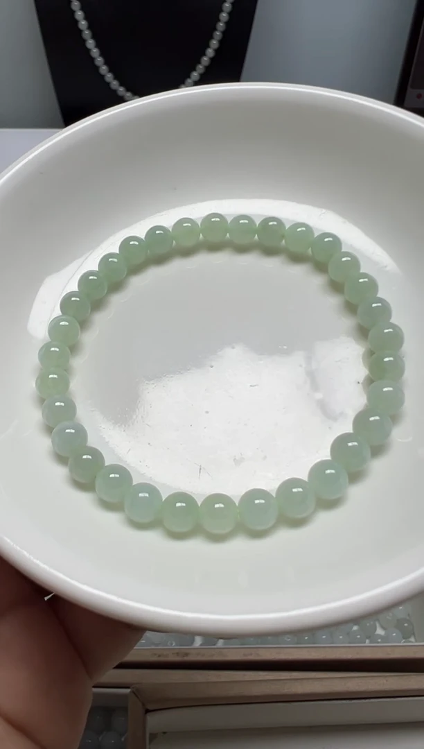 散珠翡翠纯天然缅甸A货翡翠卡5.8，30颗