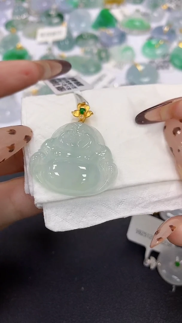 颈饰18K金镶嵌翡翠a货假一赔三支持复检百元上9元证书费自理