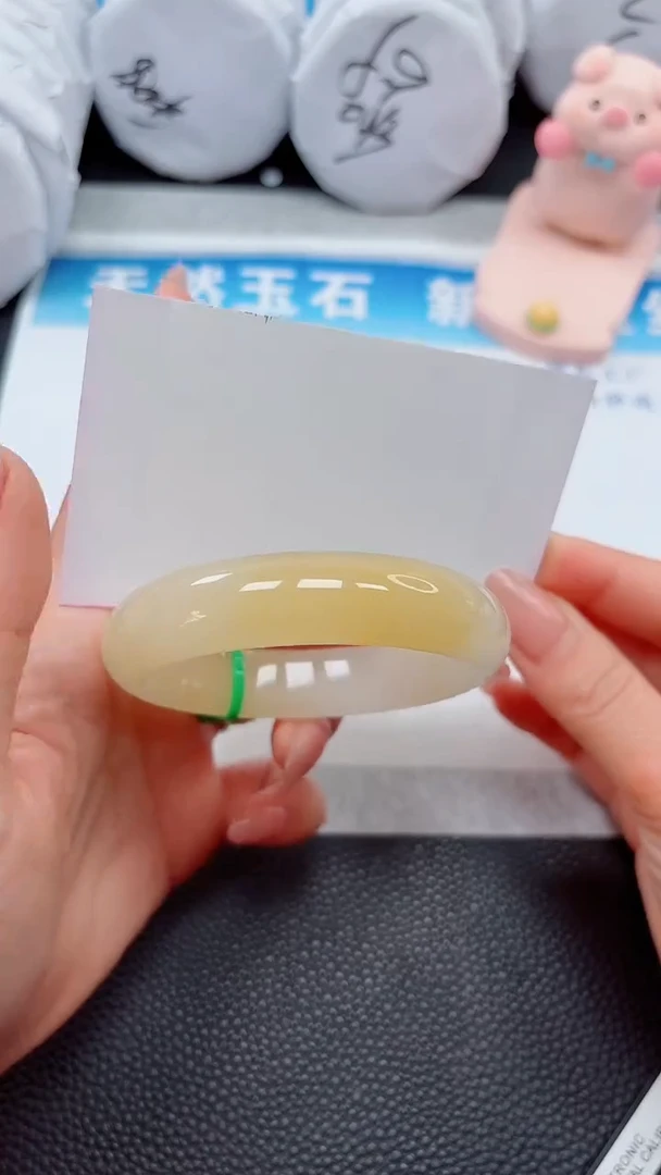 【闪购商品】石英质玉手镯未镶嵌31